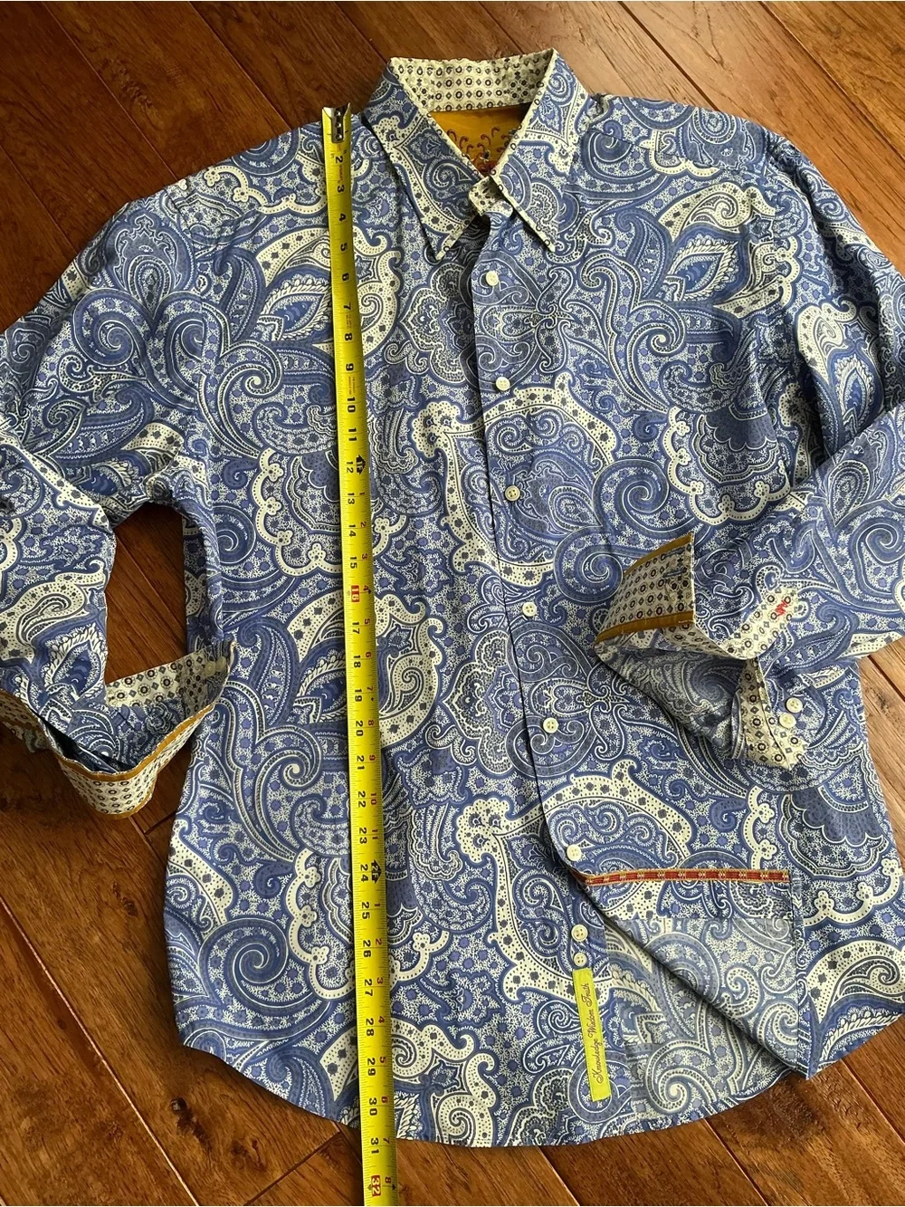 Robert Graham Blue and White Paisley Button Down, Yellow Pattern Cuff, XL - Picture 6 of 9
